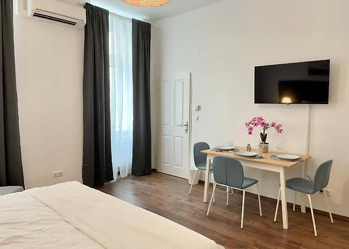 Апартаменты The Cozy Space Вена